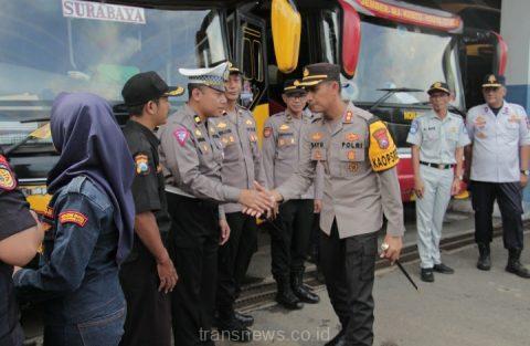 Polres Jember gelar KRYD di terminal dan stasiun imbangi Ops Puri Agung 2024 Pengamanan WWF di Bali