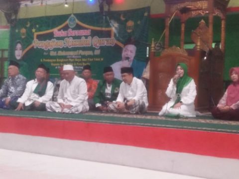 Ning Ema DPR RI dari fraksi PPP dapil Mojokerto - Jombang - Nganjuk - Madiun, saat memberikan sambutan pada acara silaturahmi di Ponpes Sabilul Mutaqqin, Minggu (16/4/2023).