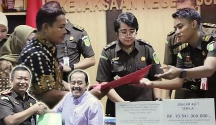 Kejaksaan Negeri Surabaya, saat menyerahkan aset ke PT PWU Jatim salah satu BUMD pemprov Jatim.