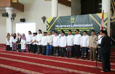 Pelantikan dan orasi ilmia.Ikatan Cendekiawan Muslim Se Indonesia ( ICMI )