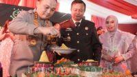 Kapolrestabes Surabaya Persembahkan Nasi Tumpeng di Hari Bhakti Adhyaksa