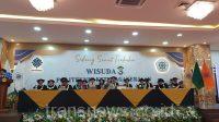 Immanuel Ebenezer Wamenaker Hadiri Wisuda Program Sarjana Polteknaker