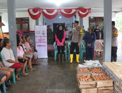 Polres Malang Salurkan Bantuan untuk Warga di Tiga Kecamatan Terdampak Banjir