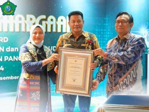 Pemkab Sidoarjo Raih Penghargaan STBM Award Terbaik I Nasional Kategori Pratama 2024