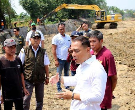 Wali Kota SURABAYA Sebut Proyek Penangan Banjir Surabaya Terus Berlanjut hingga 2026