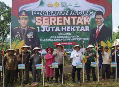 Kementan RI Bersama Polres Pasuruan Gelar Kegiatan Tanam Jagung Serentak 1 Juta Hektar