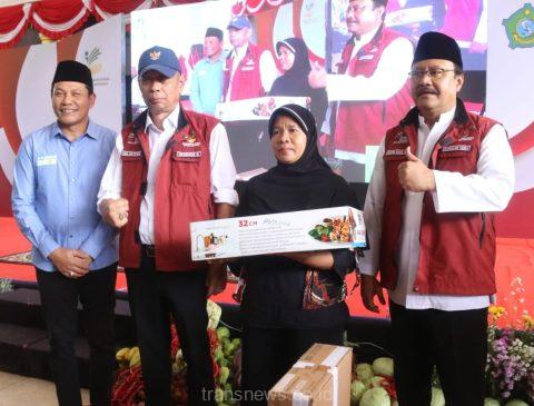 Mensos dan Wamensos Bersama Plt. Bupati Sidoarjo Menghadiri Acara Pilar- Pilar Sosial di Pendopo Delta Wibawa