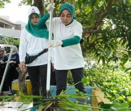 Program Jihad Rawat Kali Pemda Sidoarjo, Bersihkan Sungai Perum Griya Mapan Sentosa di Desa Tambak Sawah