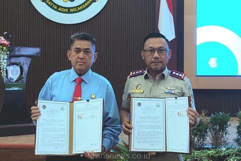 Penandatanganan Perpanjangan Perjanjian Kerjasama (PKS) antara Kantor Wilayah Badan Pertanahan Nasional Provinsi Kalimantan Tengah dengan Kejaksaan Tinggi Kalimantan Tengah serta Kantor Pertanahan Kabupaten/Kota se-Kalimantan Tengah dengan Kejaksaan Negeri Se-Kalimantan Tengah, Selasa 4 Februari 2024